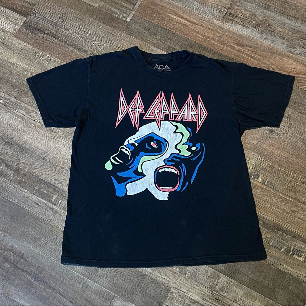 Def Leppard Graphic Tee - Black